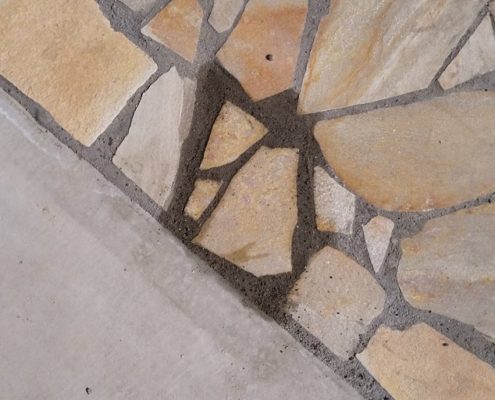 天然石の乱貼り